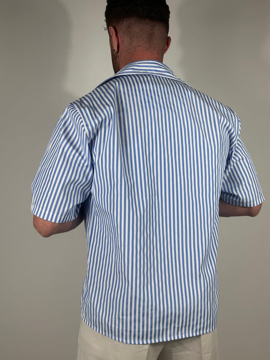 RITMO SHIRT – CAMICIA CORTA OVERSIZE A RIGHE CELESTE 🇮🇹