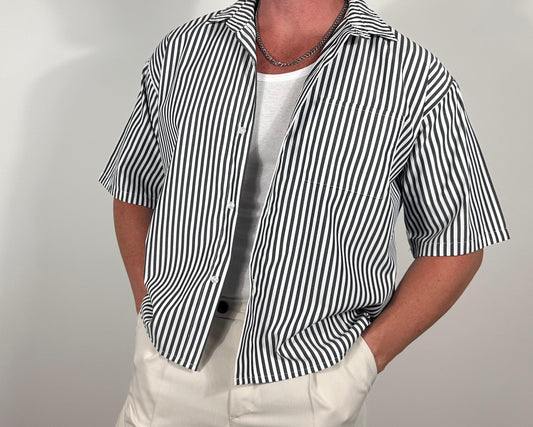 RITMO  SHIRT CROP – CAMICIA CORTA  OVERSIZE A RIGHE BIANCA E GRIGIO  🇮🇹