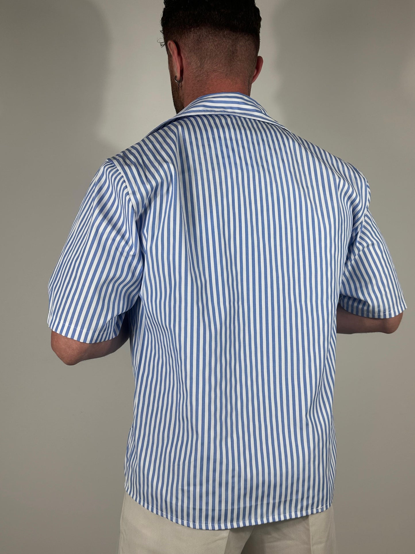 RITMO  SHIRT – CAMICIA CORTA  OVERSIZE A RIGHE CELESTE  🇮🇹